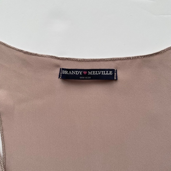 BRANDY Melville Cropped Top, One Size, Taupe - Picture 4 of 4
